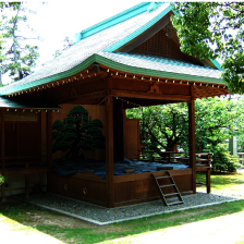 亀山八幡宮　神楽殿